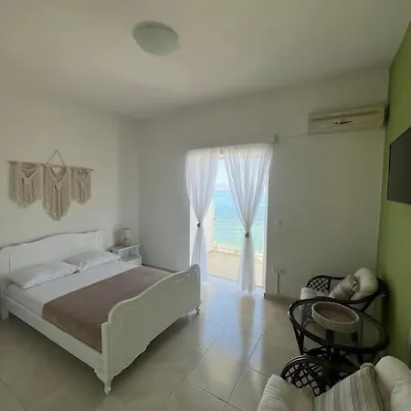 Andrew Seaside Apartment Xylokastro Exterior foto